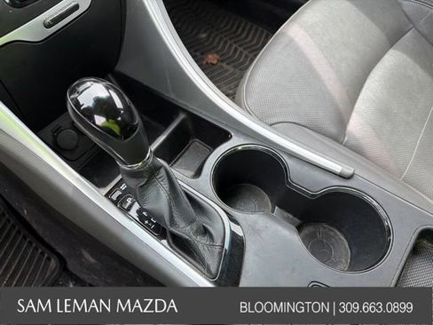 Used 2012 Hyundai Sonata Hybrid w/ Leather Pkg FWD image 4