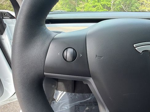 Used 2023 Tesla Model 3 Standard Range image 27