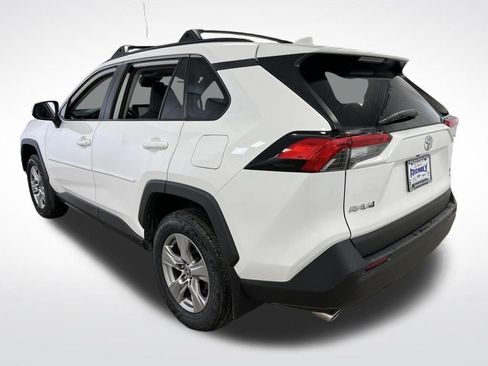 Used 2022 Toyota RAV4 XLE w/ Convenience Package image 3