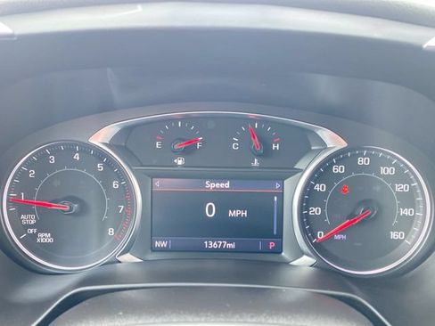 Used 2024 Chevrolet Blazer LT w/ Midnight/Sport Edition FWD image 11