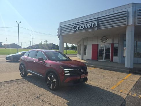 Certified 2025 Nissan Kicks SR AWD/4WD image 1