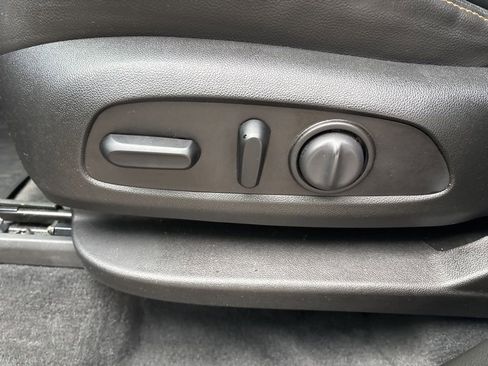 Certified 2021 Chevrolet Traverse RS w/ LPO, Floor Liner Package image 21