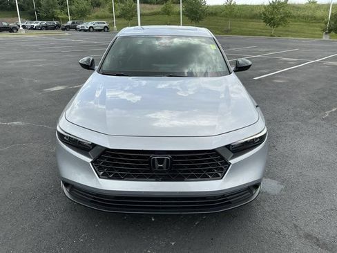 Used 2025 Honda Accord Sport image 10