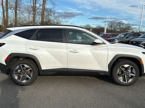 Used 2025 Hyundai Tucson SEL image 2