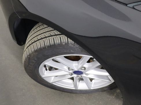 Used 2015 Ford Focus SE FWD image 37