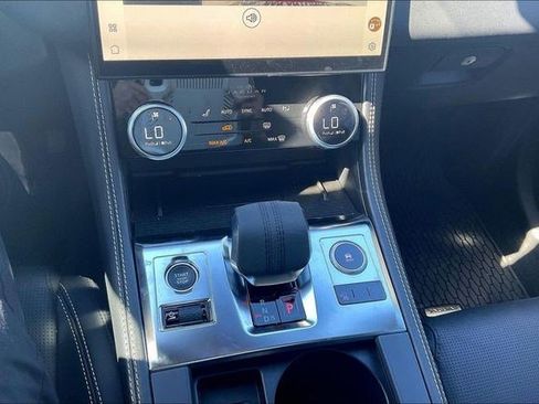 Used 2024 Jaguar F-PACE R-Dynamic S image 36