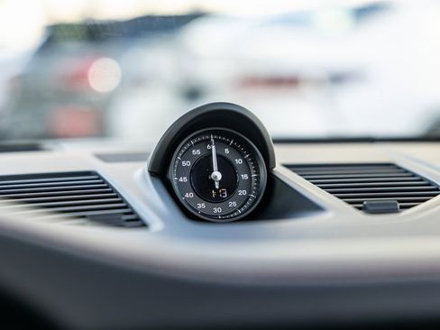 Used 2025 Porsche 911 Carrera image 29