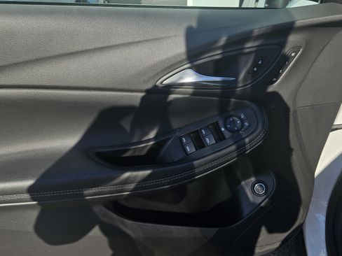 Used 2022 Buick Encore GX Essence w/ Advanced Technology Package image 10