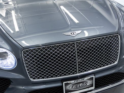 Used 2022 Bentley Bentayga image 8