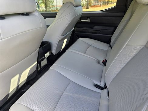 Used 2024 Toyota Tacoma Limited w/ Limited Package (LT) AWD/4WD image 23