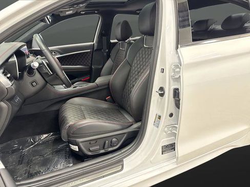 Used 2024 Genesis G70 3.3T Advanced w/ Sport Prestige Package image 4