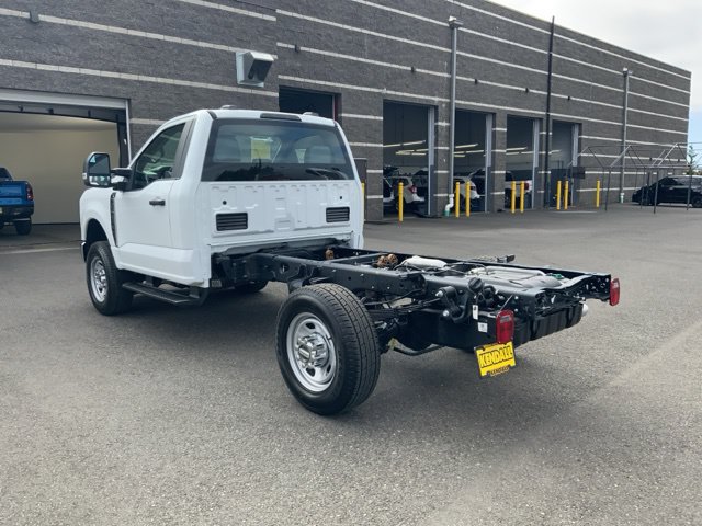 New 2025 Ford F350 XL w/ XL Chrome Package AWD/4WD image 6