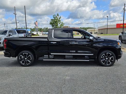 New 2025 Chevrolet Silverado 1500 High Country w/ Technology Package image 13