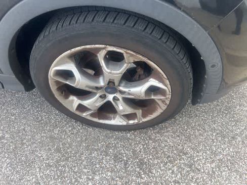 Used 2014 Ford Escape Titanium w/ Equipment Group 401A image 10