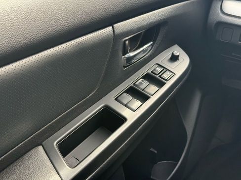 Used 2013 Subaru Crosstrek 2.0i Limited w/ Popular Pkg 2 image 7