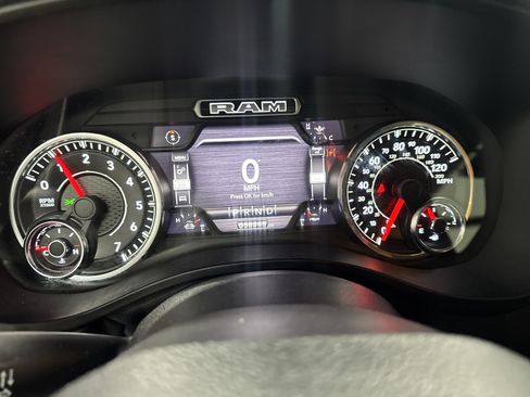 Used 2021 RAM 1500 Big Horn AWD/4WD image 18