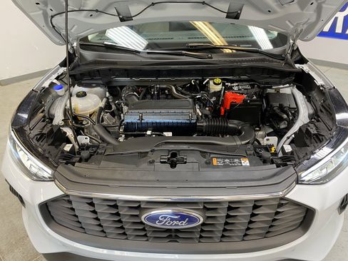 Used 2025 Ford Escape Active image 9