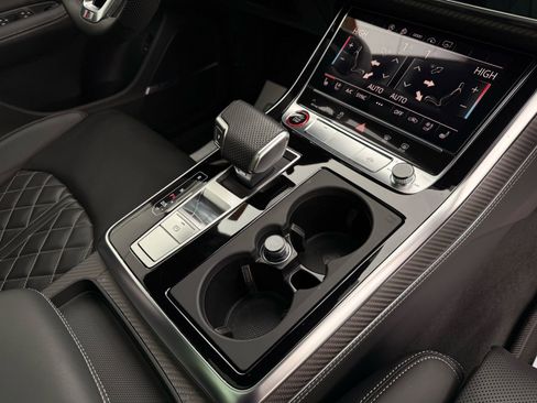 Used 2024 Audi SQ8 Premium Plus image 27