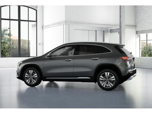 New 2026 Mercedes-Benz GLA 250 4MATIC image 32