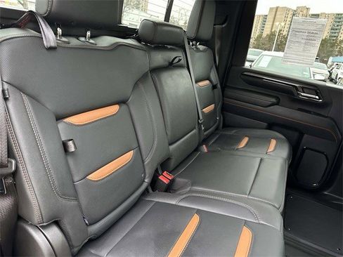 Used 2024 GMC Sierra 2500 AT4 w/ AT4 Premium Plus Package image 12