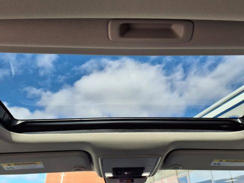 Used 2025 Honda Accord Touring image 3