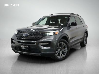 Used 2022 Ford Explorer XLT w/ XLT Sport Appearance Package
