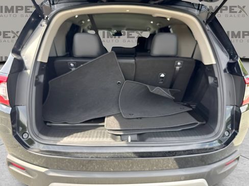 Used 2025 Honda Pilot EX-L image 29