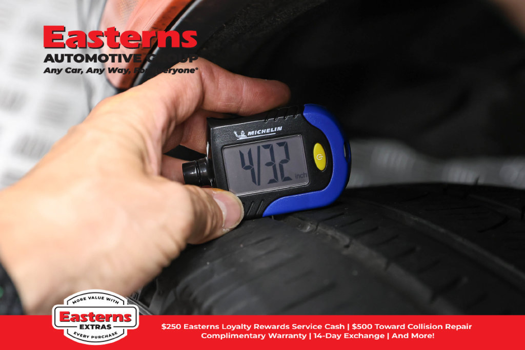 Used 2025 Jeep Grand Wagoneer Series II Obsidian w/ Quick Order Packagew 28T AWD/4WD image 34