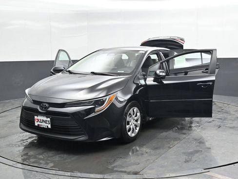 Used 2024 Toyota Corolla LE image 51