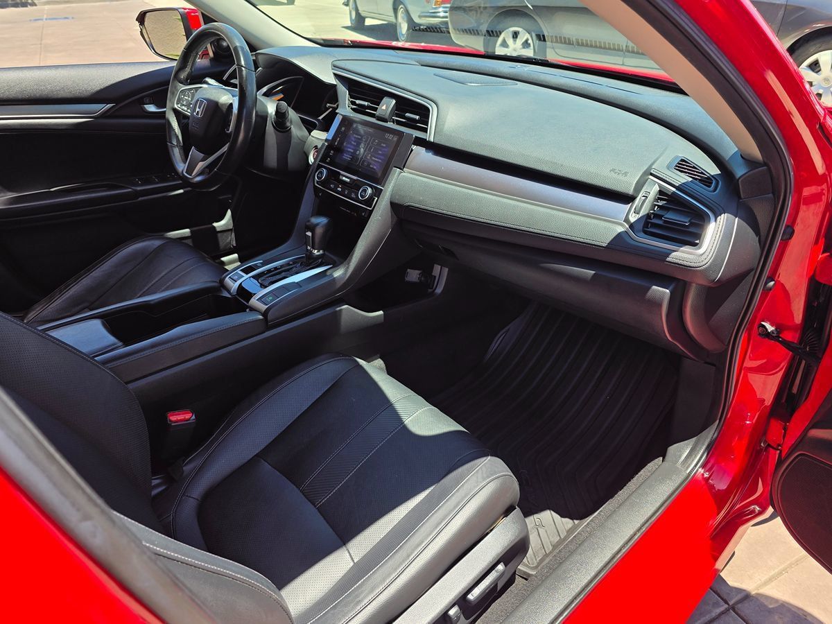 Used 2018 Honda Civic Touring image 14