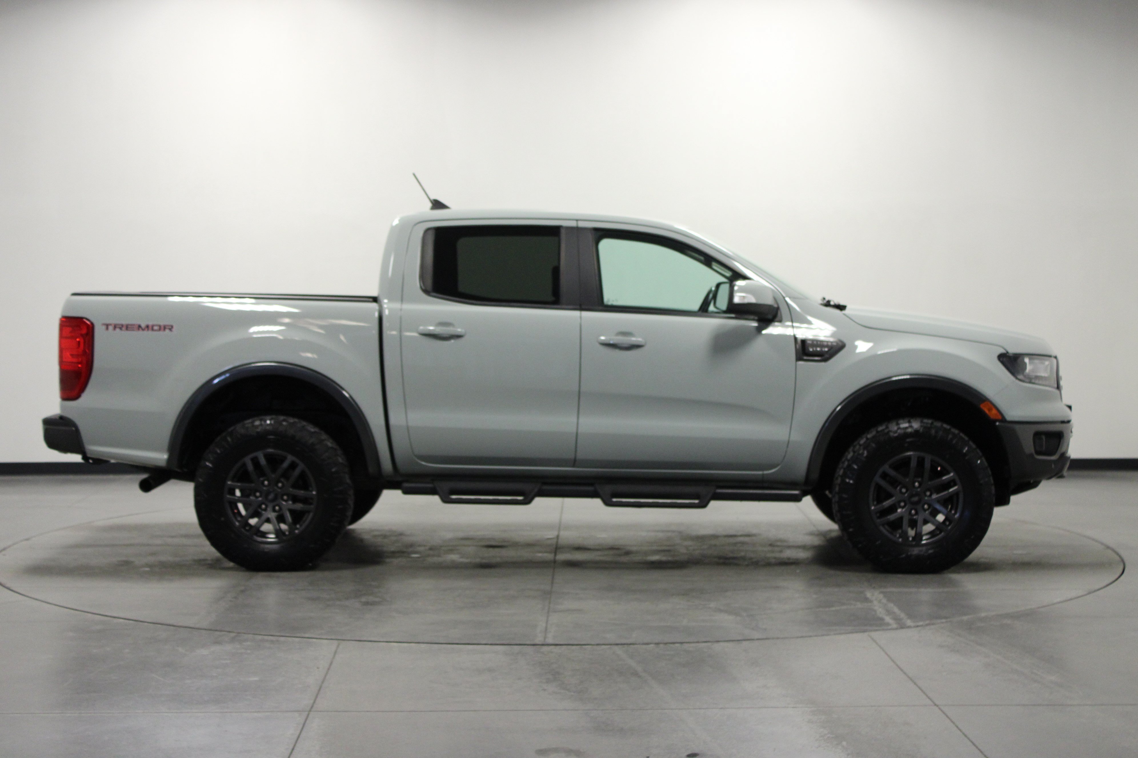 Used 2022 Ford Ranger Lariat w/ Tremor Off-Road Package AWD/4WD image 3