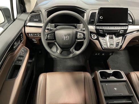New 2026 Honda Odyssey Touring image 27