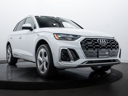 Certified 2025 Audi Q5 2.0T Premium Plus w/ Premium Plus Package