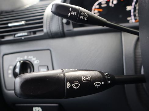 Used 2002 Mercedes-Benz CL 55 AMG image 31