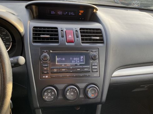 Used 2014 Subaru Crosstrek 2.0i Premium image 12