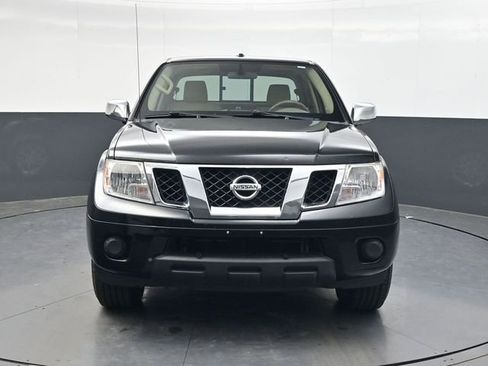 Used 2018 Nissan Frontier SV image 9