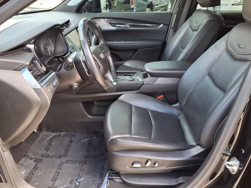 Used 2024 Cadillac XT6 Sport w/ Technology Package AWD/4WD image 20
