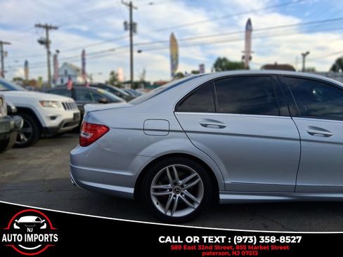 Used 2013 Mercedes-Benz C 300 Sport image 6