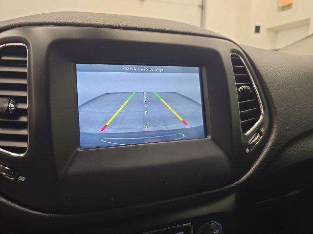 Used 2019 Jeep Compass Sport FWD image 22