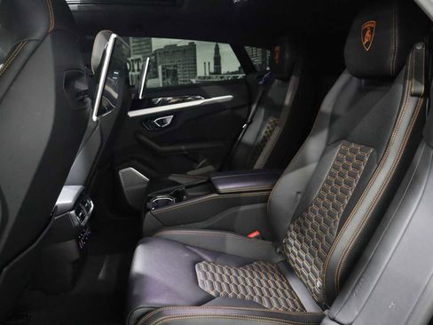 Used 2019 Lamborghini Urus image 26