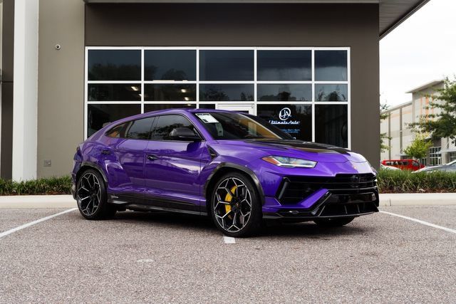 Used 2024 Lamborghini Urus Performante AWD/4WD image 1