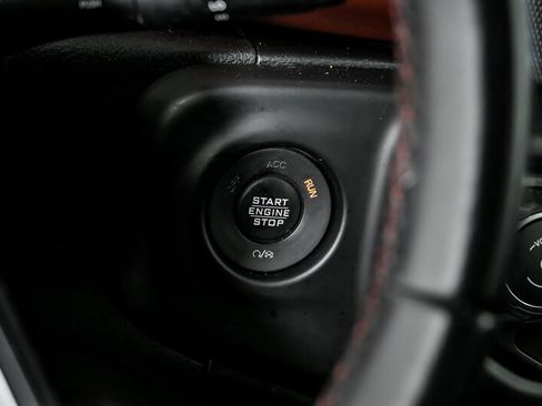 Used 2018 Jeep Wrangler Unlimited Rubicon image 25