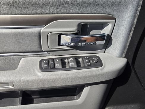 Used 2015 RAM 1500 Lone Star RWD image 11