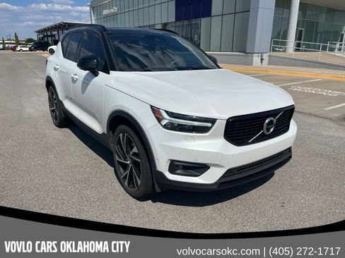 Used 2021 Volvo XC40 T5 R-Design w/ Advanced Package AWD/4WD image 3