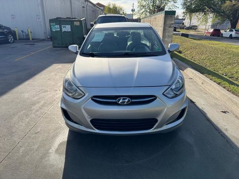 Used 2017 Hyundai Accent SE FWD image 5