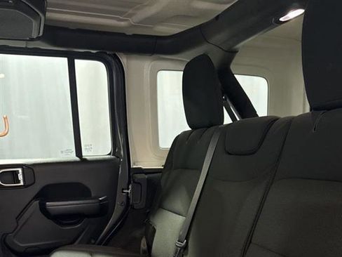 Used 2019 Jeep Wrangler Unlimited Sport S image 45