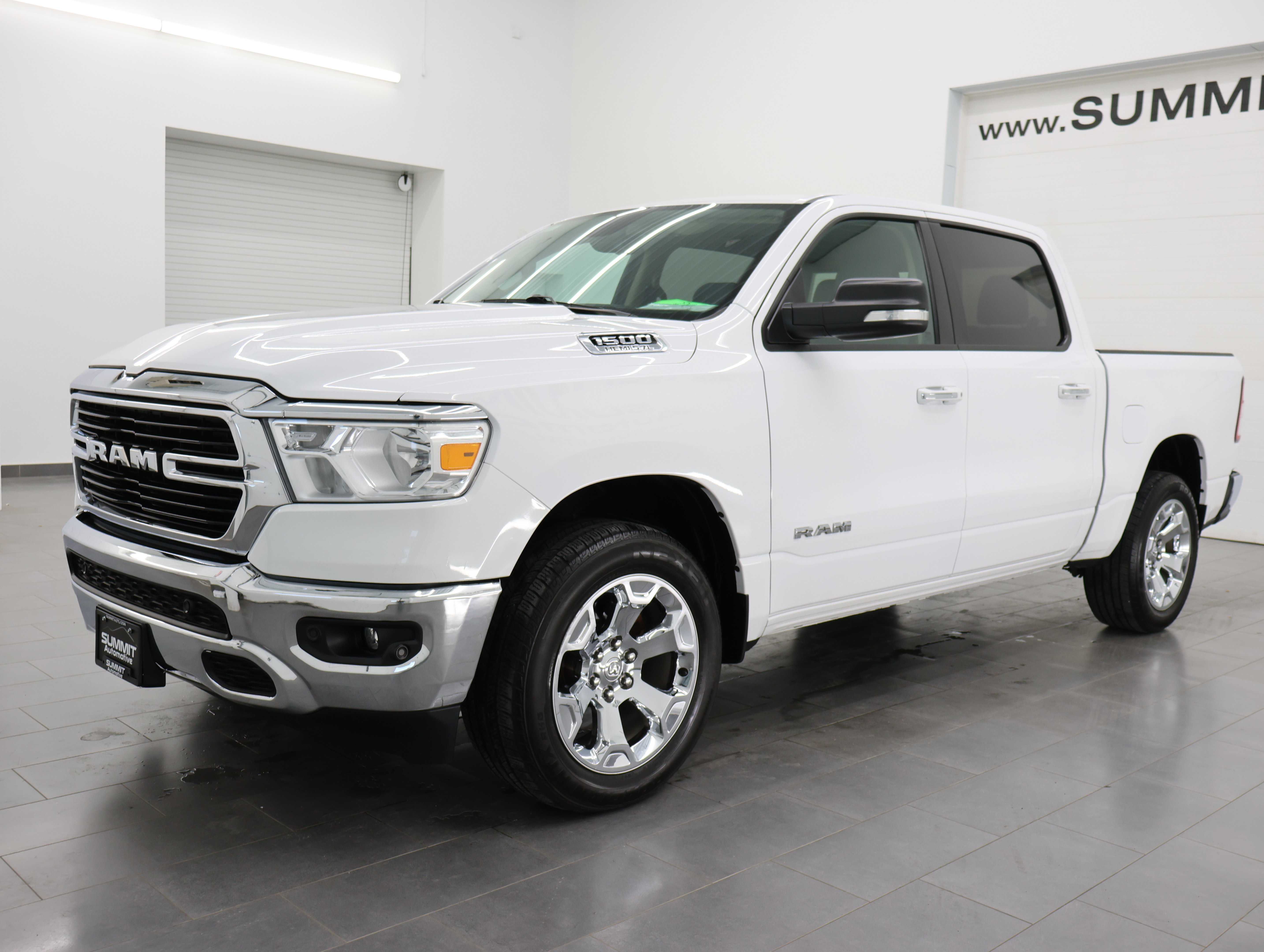 Used 2020 RAM 1500 Big Horn AWD/4WD image 7