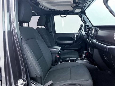 Used 2020 Jeep Gladiator Sport w/ Trailer Tow Package image 28