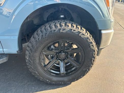 Used 2023 Ford F150 Lariat w/ FX4 Off-Road Package AWD/4WD image 4