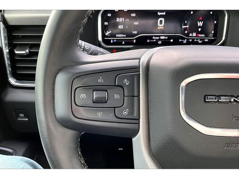 Used 2025 GMC Sierra 3500 Denali w/ Denali Reserve Package image 12